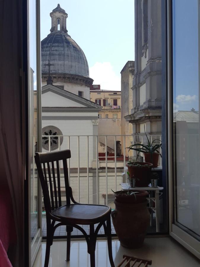 Dimora Filangieri Bed & Breakfast Наполи Екстериор снимка