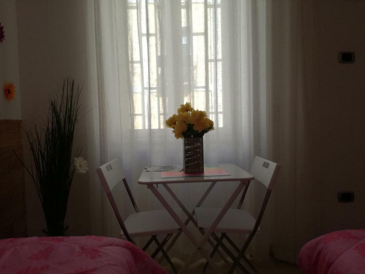 Dimora Filangieri Bed & Breakfast Наполи Екстериор снимка