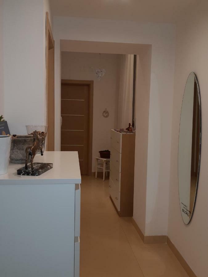 Dimora Filangieri Bed & Breakfast Наполи Екстериор снимка